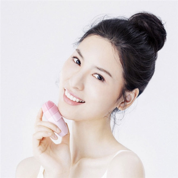 Silicone Facial Cleanser – Ultrasonic Travel Brush for Deep Pore Care