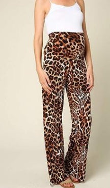 Maternity Wide-Leg Pants – Lightweight Comfort with Stretch Waist